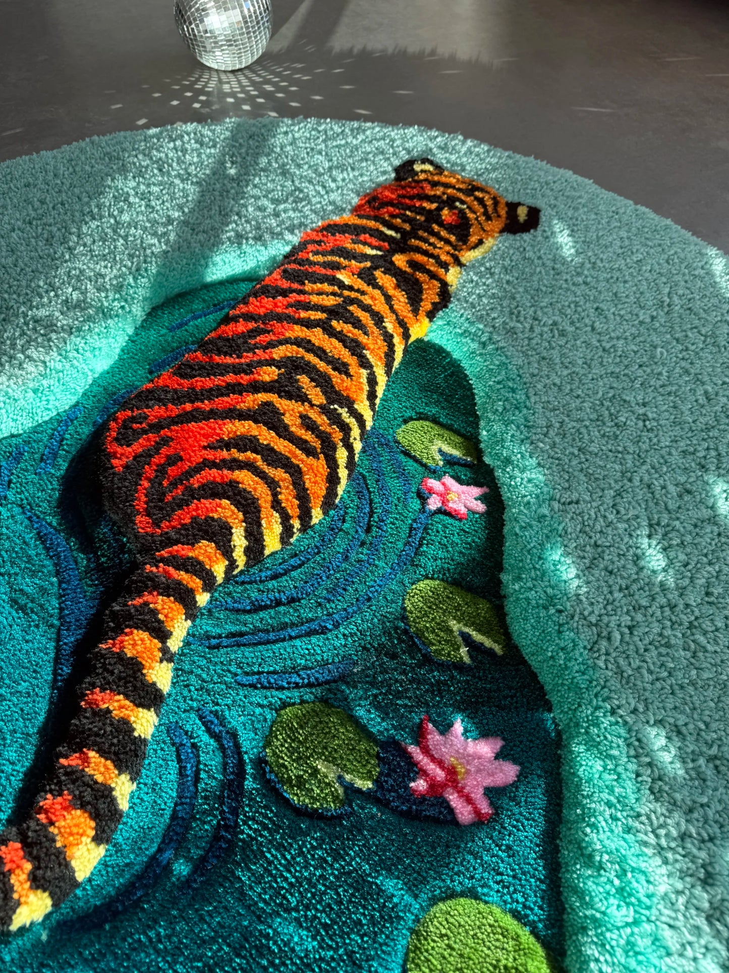 Tiger and Lotus Tufted Rug - Statement Animal Room Decor - BOYOGO example 6