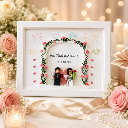 Customized Wedding Photo Frame with Building Block Minifigures – personalization and design detail