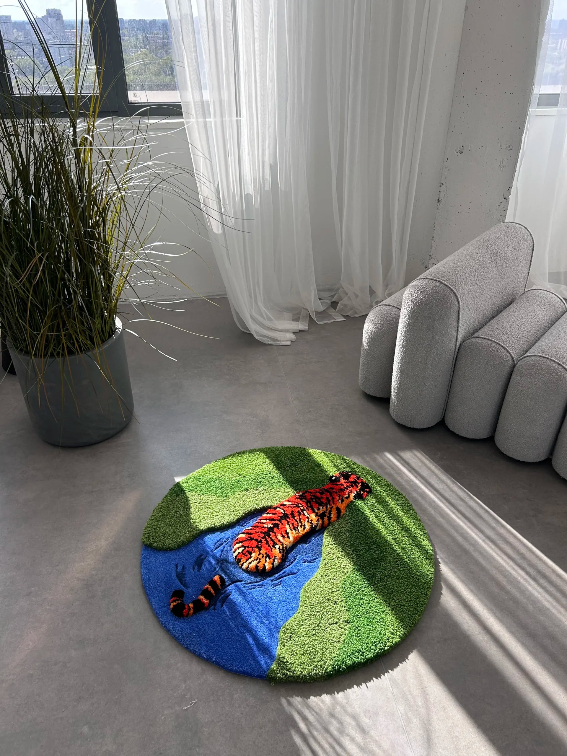 Tiger Tufted Rug - Handmade Style Animal Room Decor - BOYOGO example 1