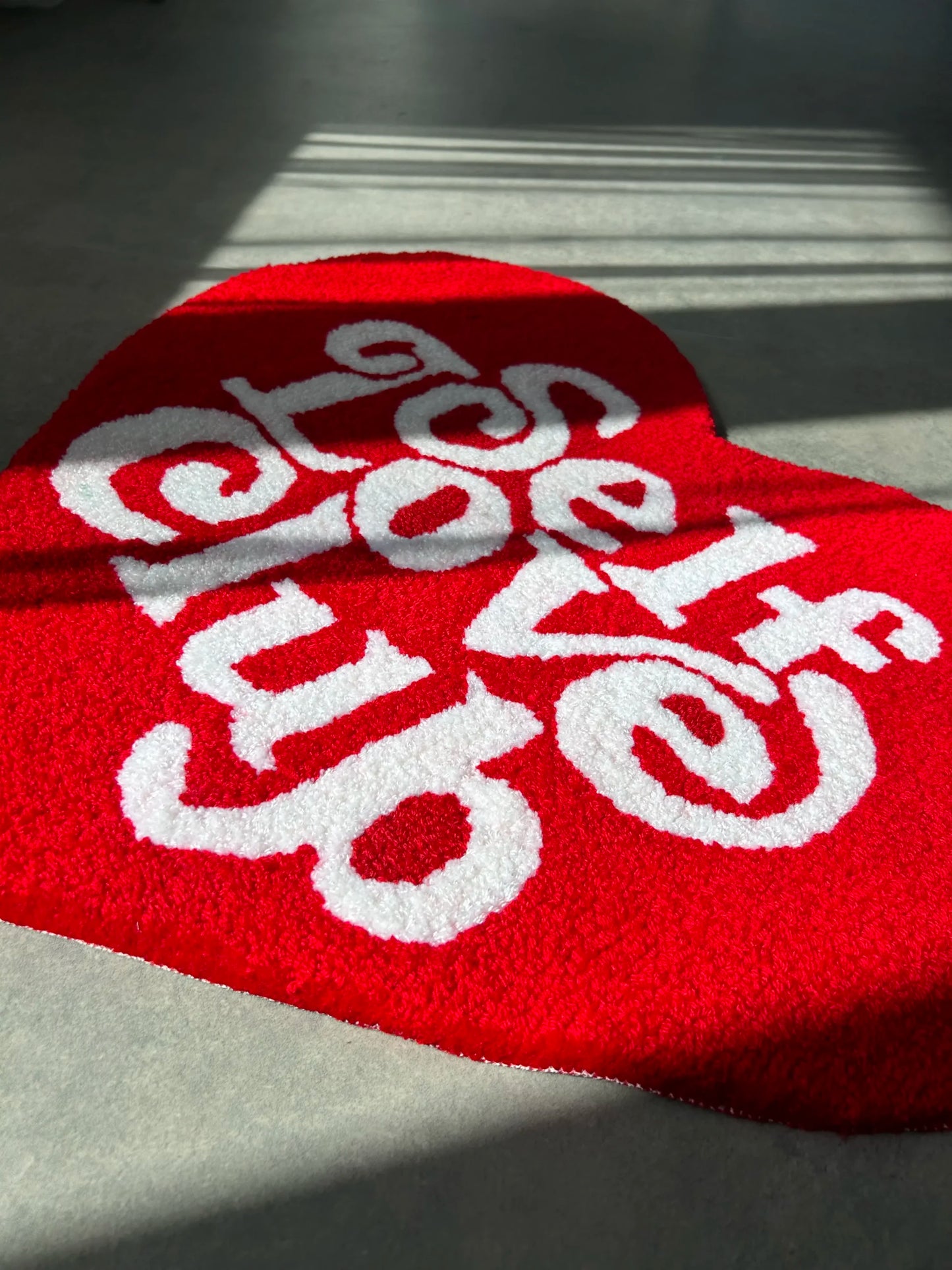 Heart Shape Tufted Rug - Cute Gift Room Decor - BOYOGO example 3