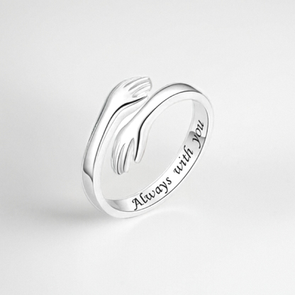 Personalized Hug Ring with Custom Name or Text – material and finish detail
