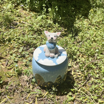 Handmade Pet Urn for Ashes – material and finish detail