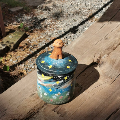 Handmade Pet Urn for Ashes – personalization and design detail