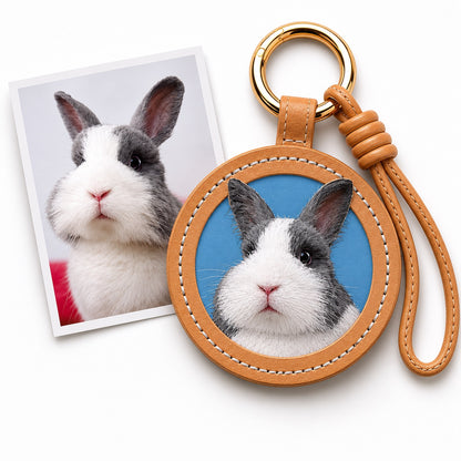 Custom Leather Pet Portrait Keychain – size and style reference