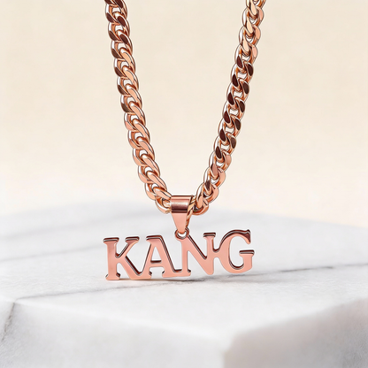 Custom Name Necklace Men – close-up product detail