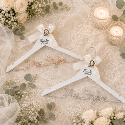 Personalized Bridal Hanger with Wire Name – personalization and design detail