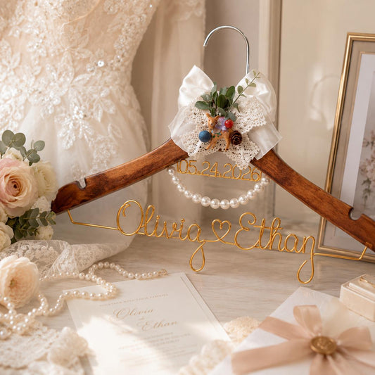 Personalized Bridal Hanger with Wire Name - BOYOGO personalized gift main image