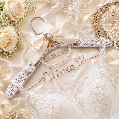 Personalized Bridal Hanger with Wire Name - BOYOGO personalized gift main image