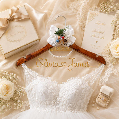 Personalized Bridal Hanger with Wire Name – alternate product view