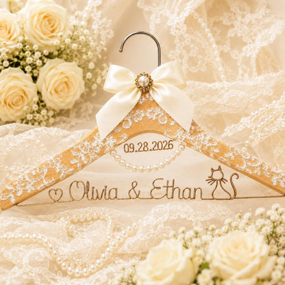 Personalized Bridal Hanger with Wire Name - BOYOGO personalized gift main image