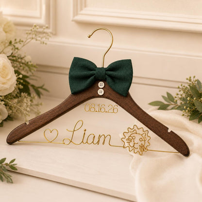 Personalized Groom Suit Hanger with Custom Name – personalization and design detail