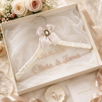 Personalized Bridal Hanger with Wire Name - BOYOGO personalized gift main image
