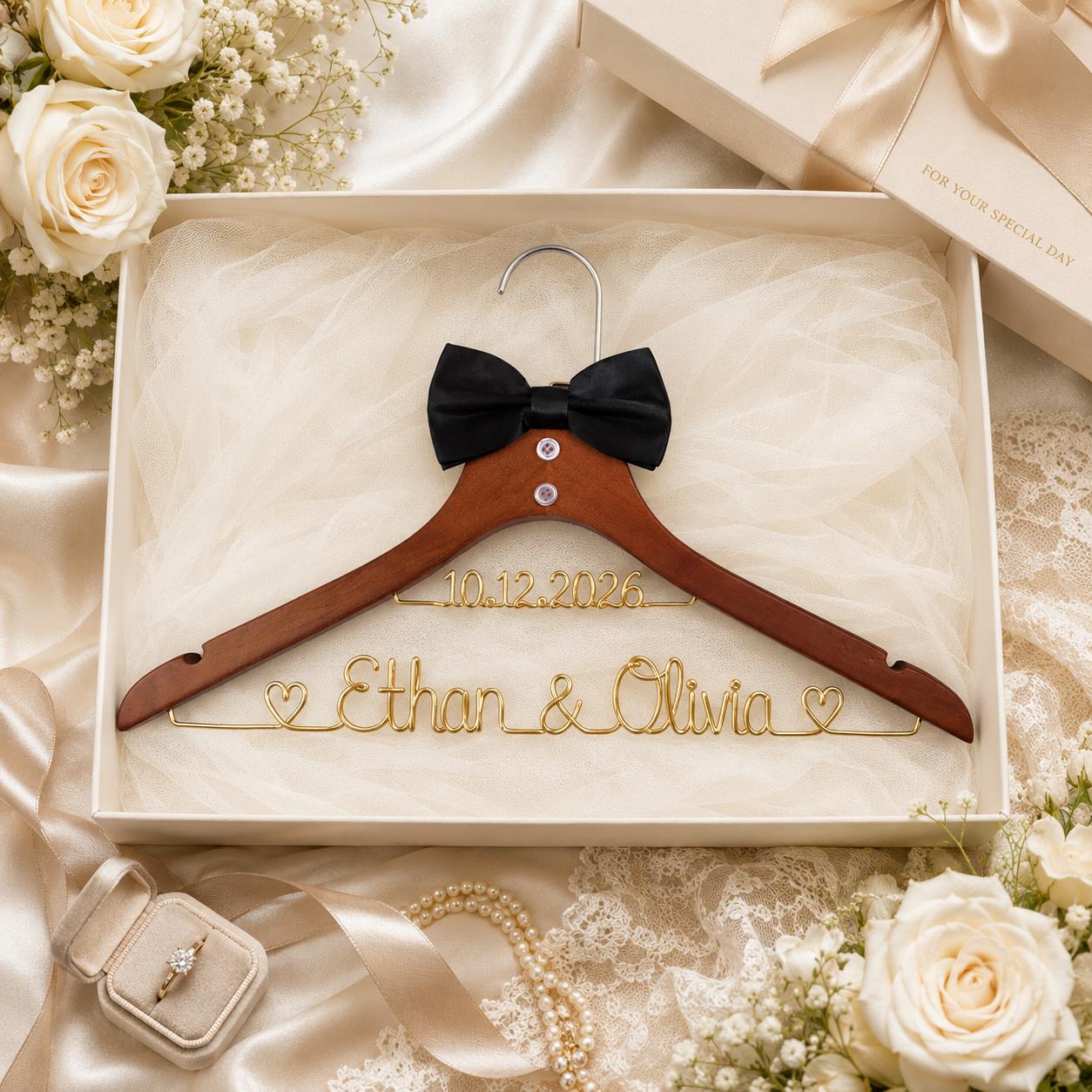 Personalized Bridal Hanger with Wire Name - BOYOGO personalized gift main image