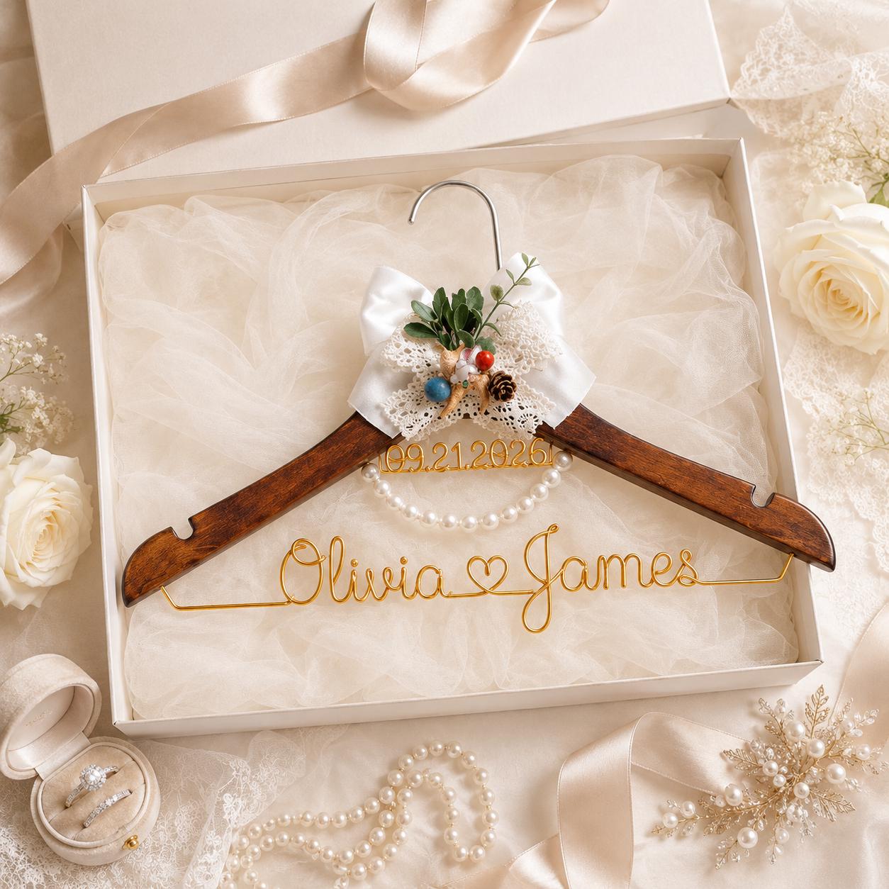 Personalized Bridal Hanger with Wire Name - BOYOGO personalized gift main image