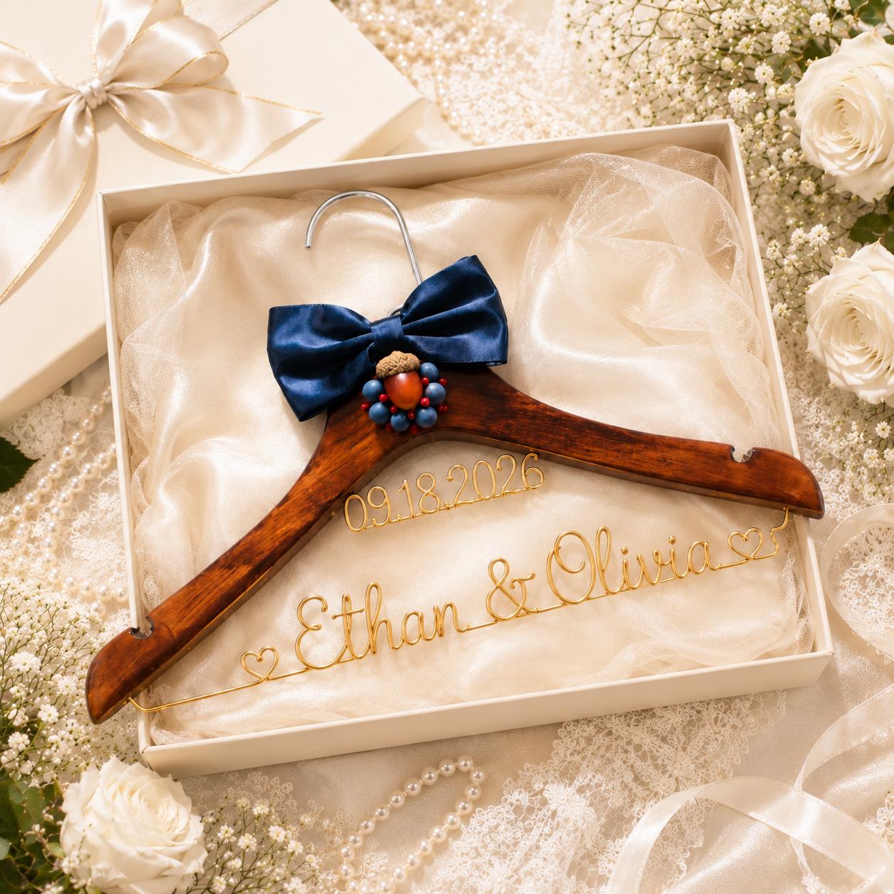 Personalized Bridal Hanger with Wire Name - BOYOGO personalized gift main image