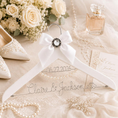 Personalized Bridal Hanger with Wire Name – alternate product view