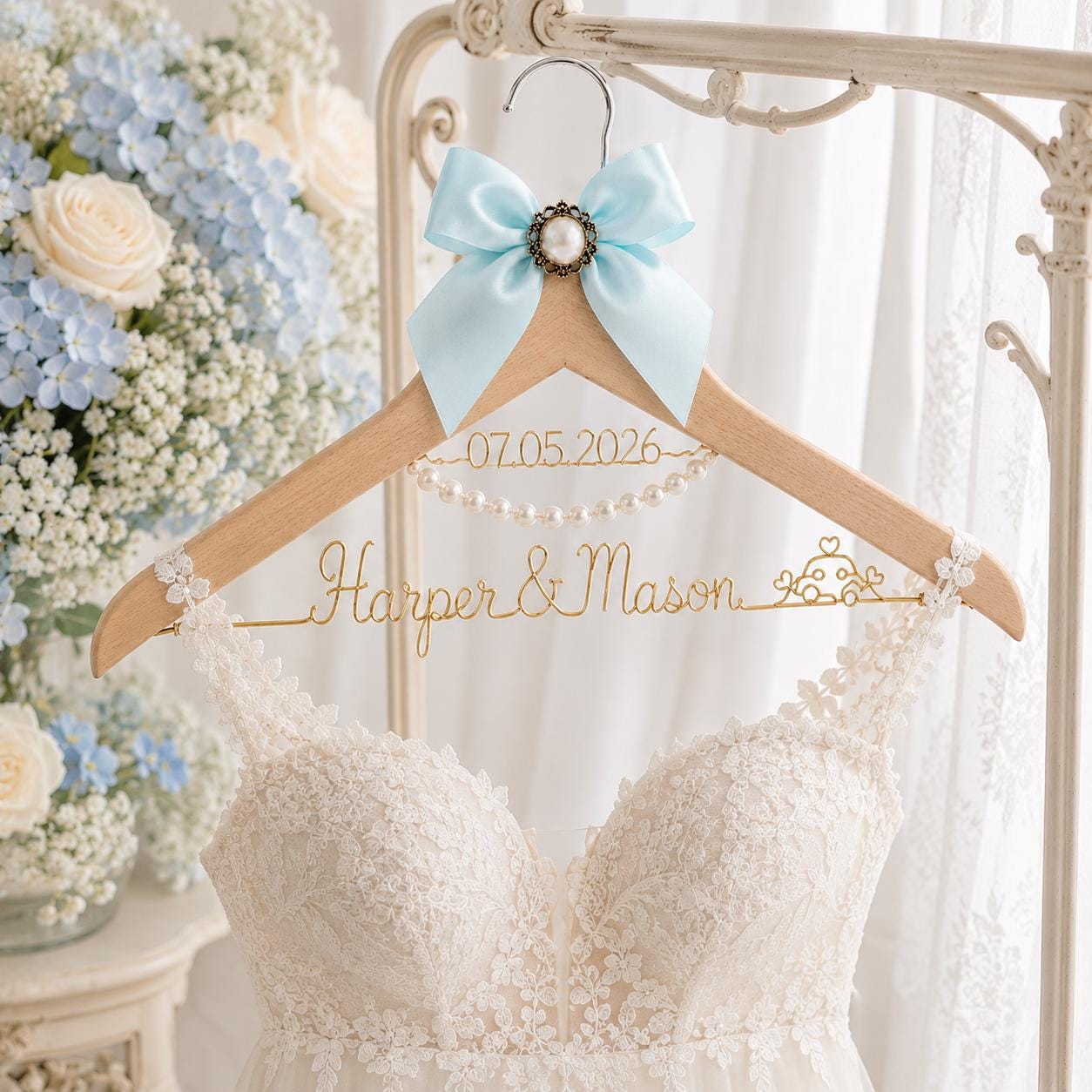Personalized Bridal Hanger with Wire Name - BOYOGO personalized gift main image