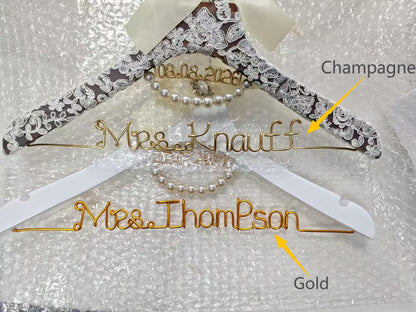 Personalized Bridal Hanger with Wire Name – additional product detail 9