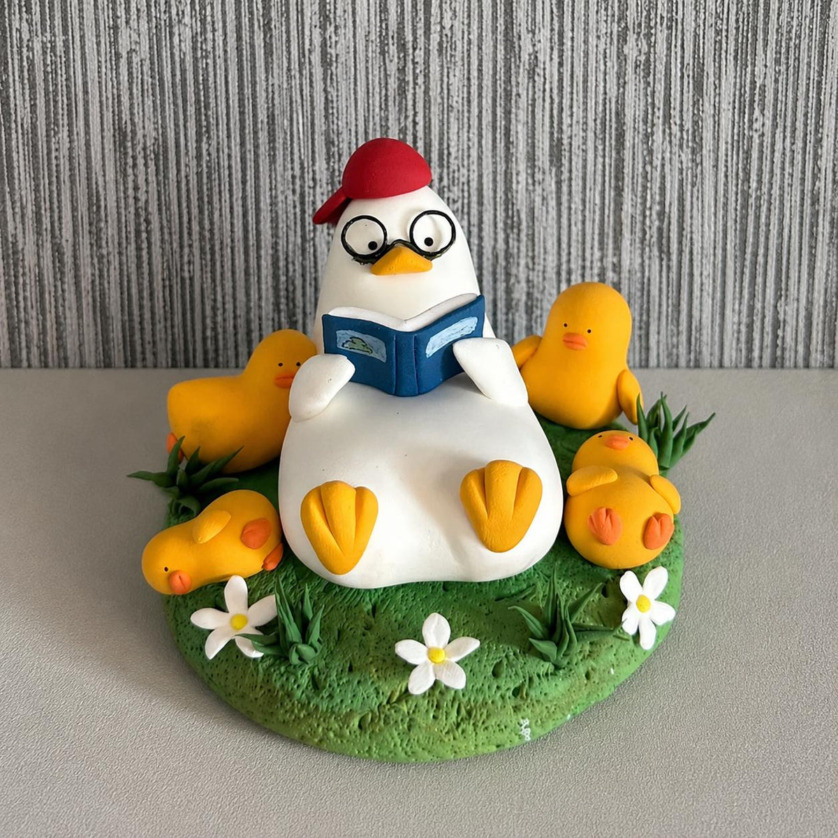Duck family clay figurine — original listing image 3