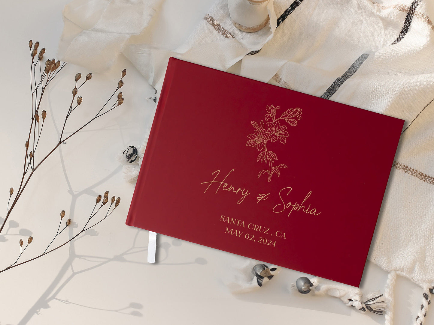 Personalized hardcover guest book size and page details