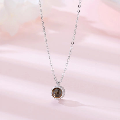 Circle-Shaped Projection Photo Necklace – personalization and design detail