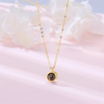 Circle-Shaped Projection Photo Necklace – alternate product view