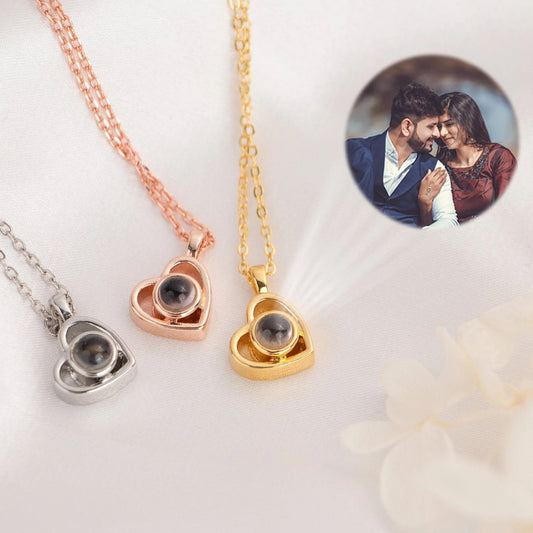 Heart-Shaped Projection Photo Necklace - custom personalized jewelry main product image