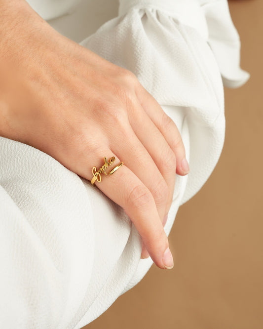 Personalized Heart Name Ring with Custom Font - custom personalized jewelry detail image 2