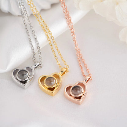 Heart-Shaped Projection Photo Necklace – personalization and design detail