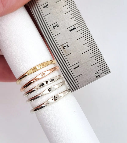 Personalized Tiny Name Ring - Minimalist Style – personalization and design detail